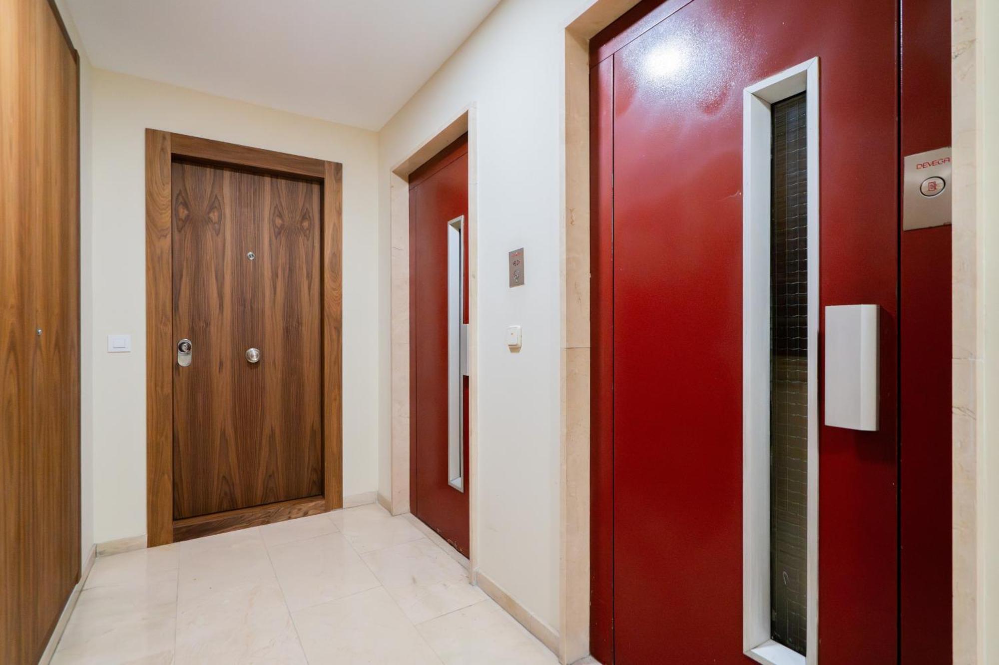 Apartamento Reformado Para 6 Personas En Plena Gran Via Alquiler Temporal Madrid Esterno foto