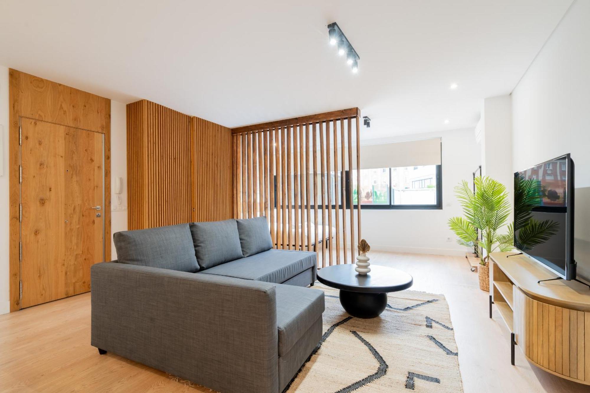 Apartamento Reformado Para 6 Personas En Plena Gran Via Alquiler Temporal Madrid Esterno foto