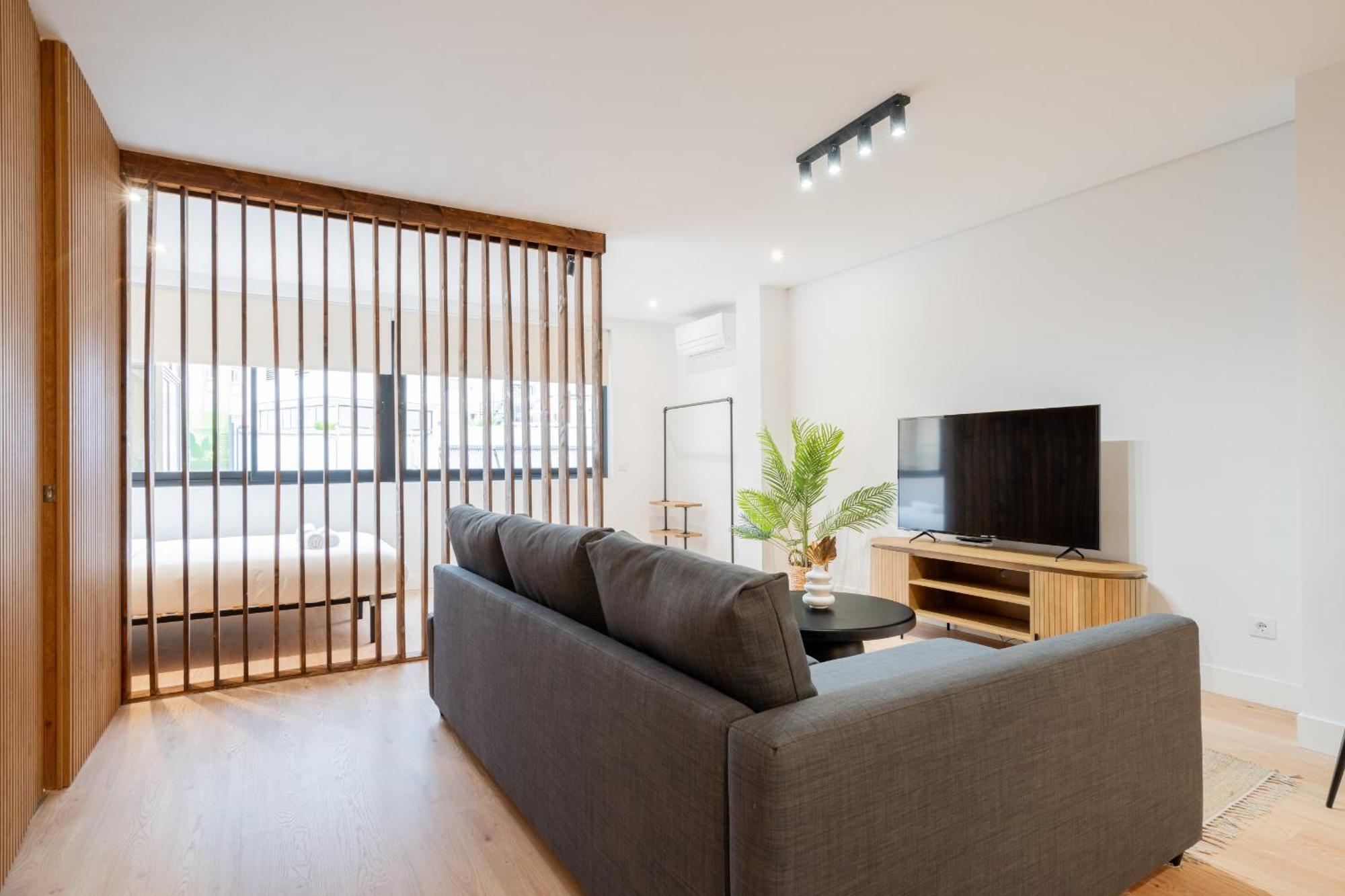 Apartamento Reformado Para 6 Personas En Plena Gran Via Alquiler Temporal Madrid Esterno foto