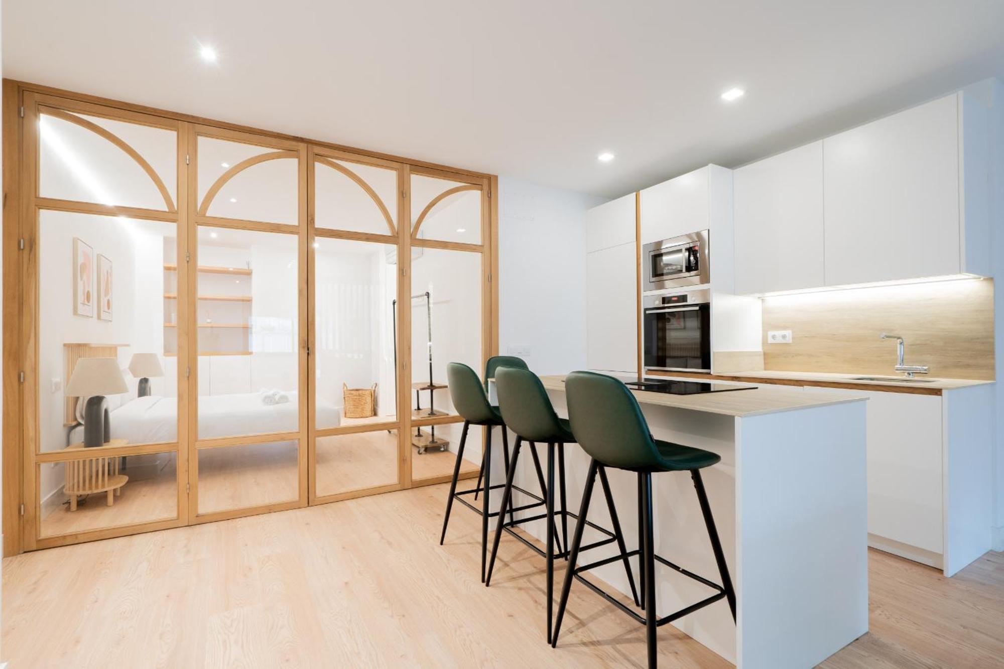 Apartamento Reformado Para 6 Personas En Plena Gran Via Alquiler Temporal Madrid Esterno foto